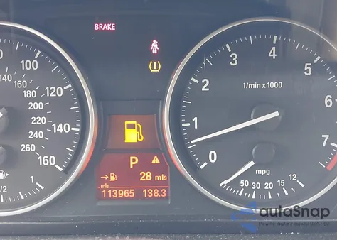 2015 BMW X1 xDrive28I z USA, uszkodzony, nr VIN WBAVL1C56FVY39184